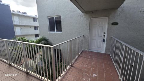 Tiny photo for 10090 NW 80th Ct #1406, Hialeah Gardens, FL 33016 (MLS # A12009512)