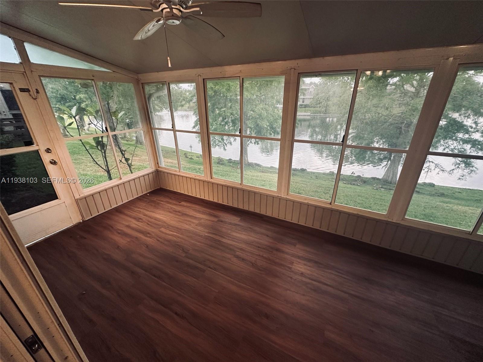 Stonewater Condominum 1Adm - Residential