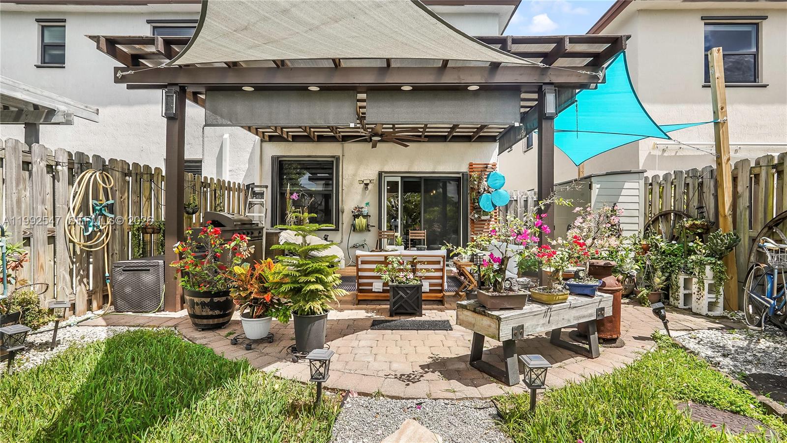 S ALLAPATTAH GARDENS - Residential