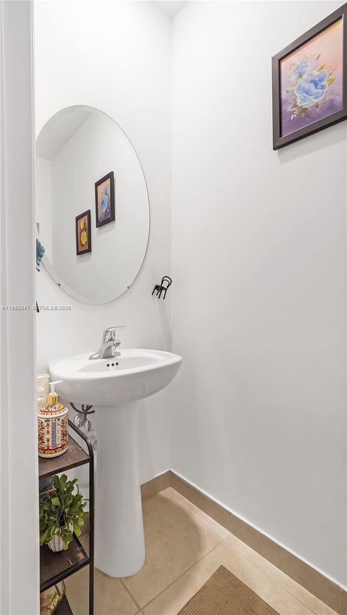 S ALLAPATTAH GARDENS - Residential