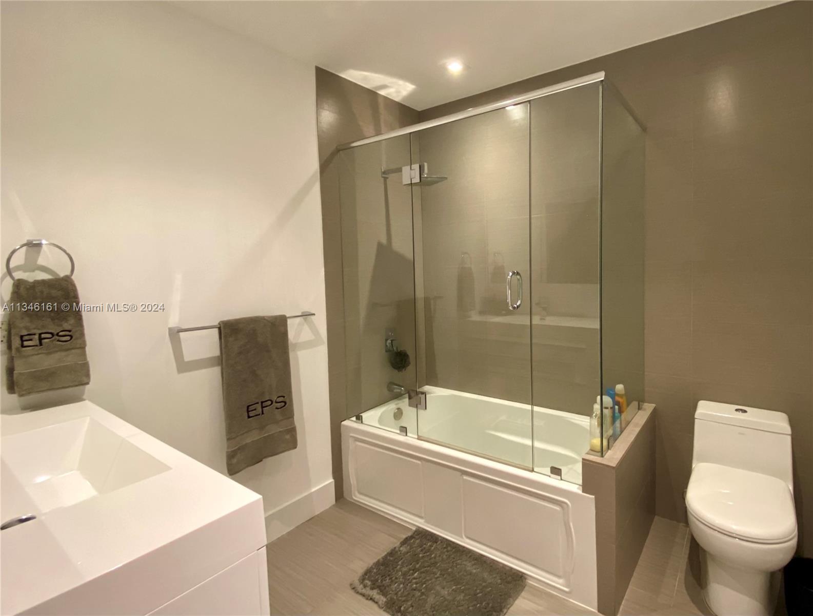 BAY HEIGHTS 1ST ADDN - Residential