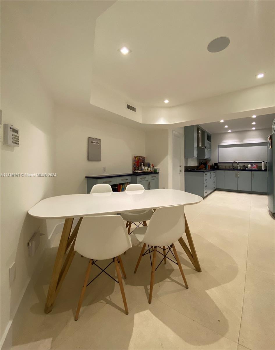 BAY HEIGHTS 1ST ADDN - Residential