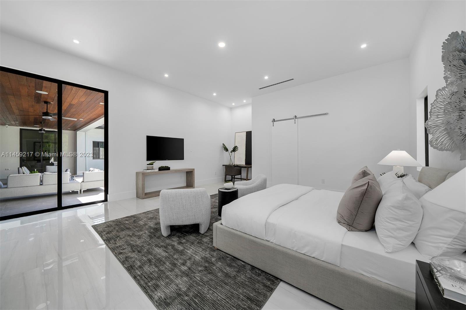 PINE TREE ESTATES 1ST ADD - Residential