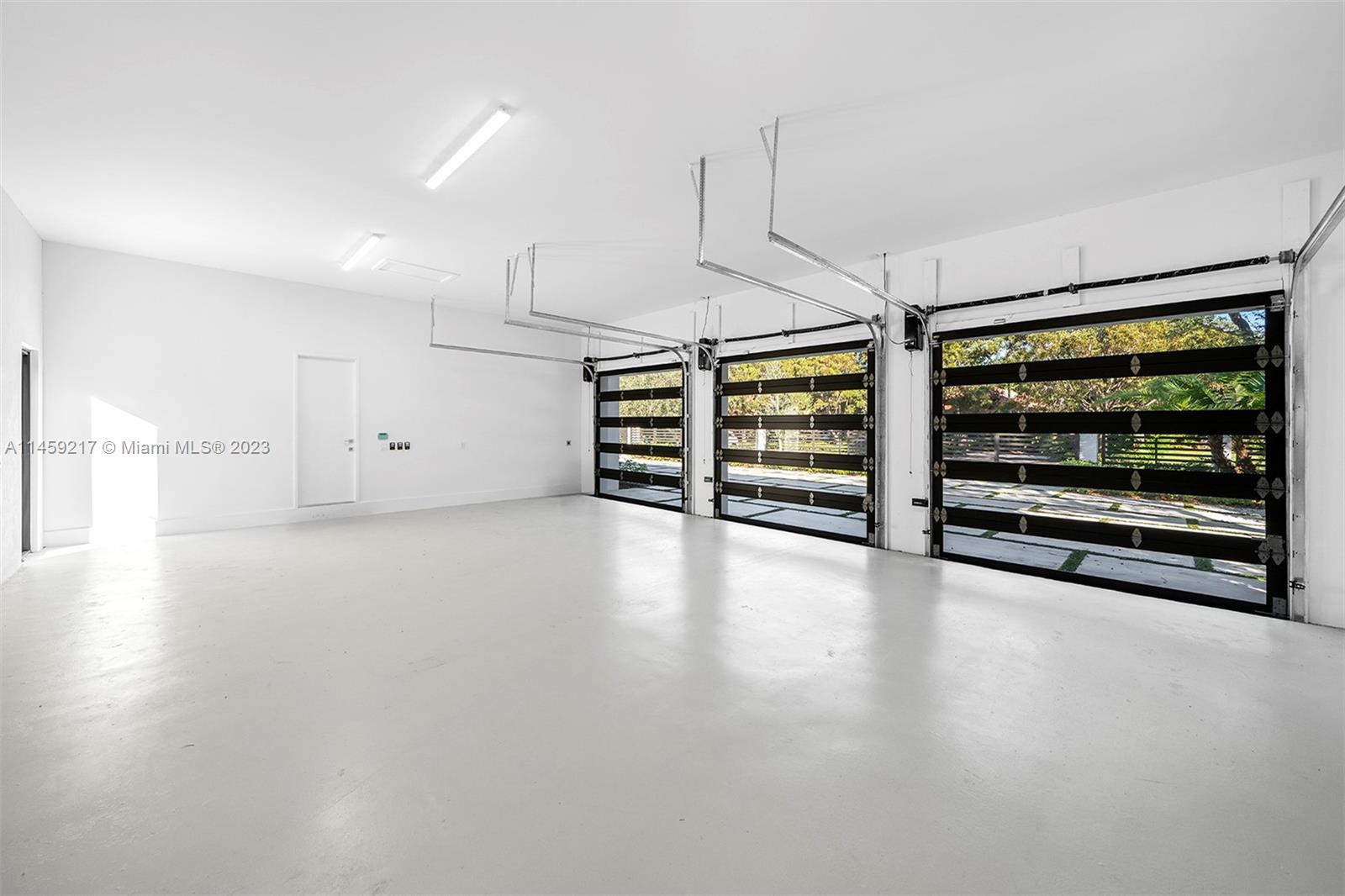 PINE TREE ESTATES 1ST ADD - Residential