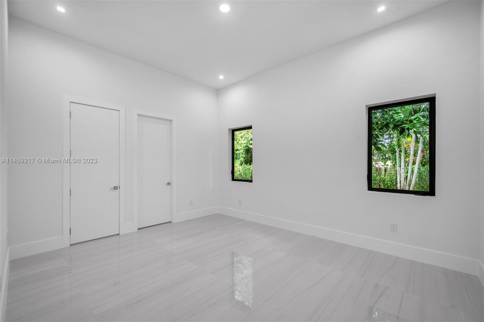 PINE TREE ESTATES 1ST ADD - Residential