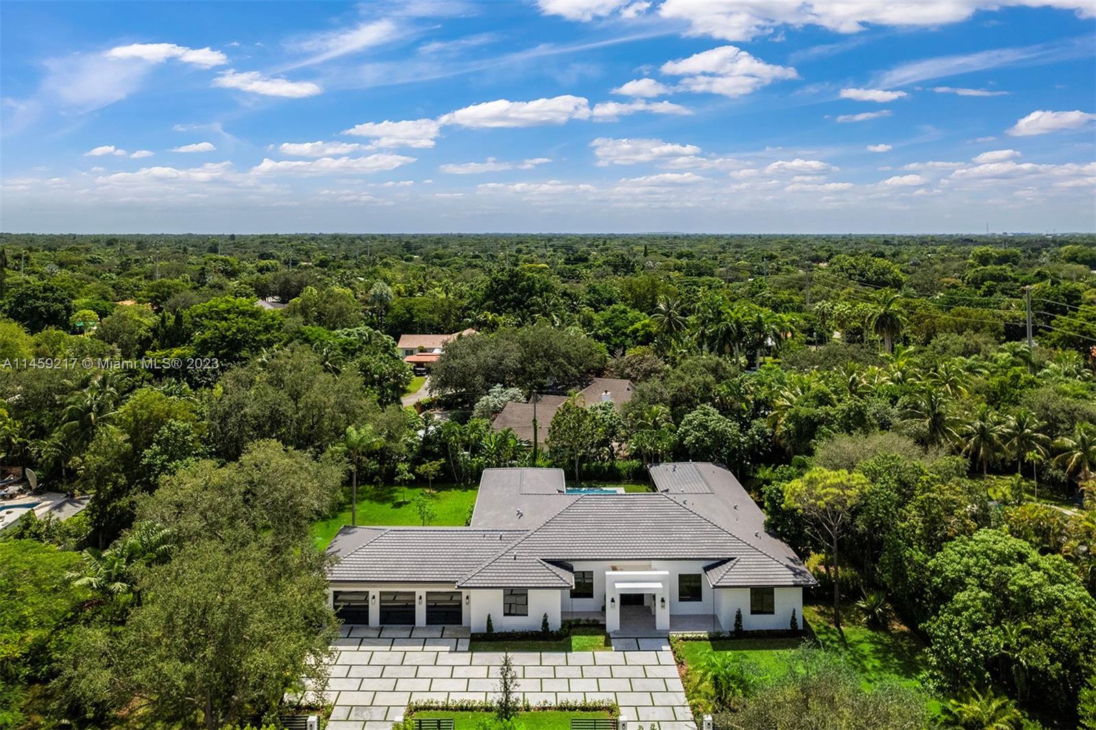 PINE TREE ESTATES 1ST ADD - Residential