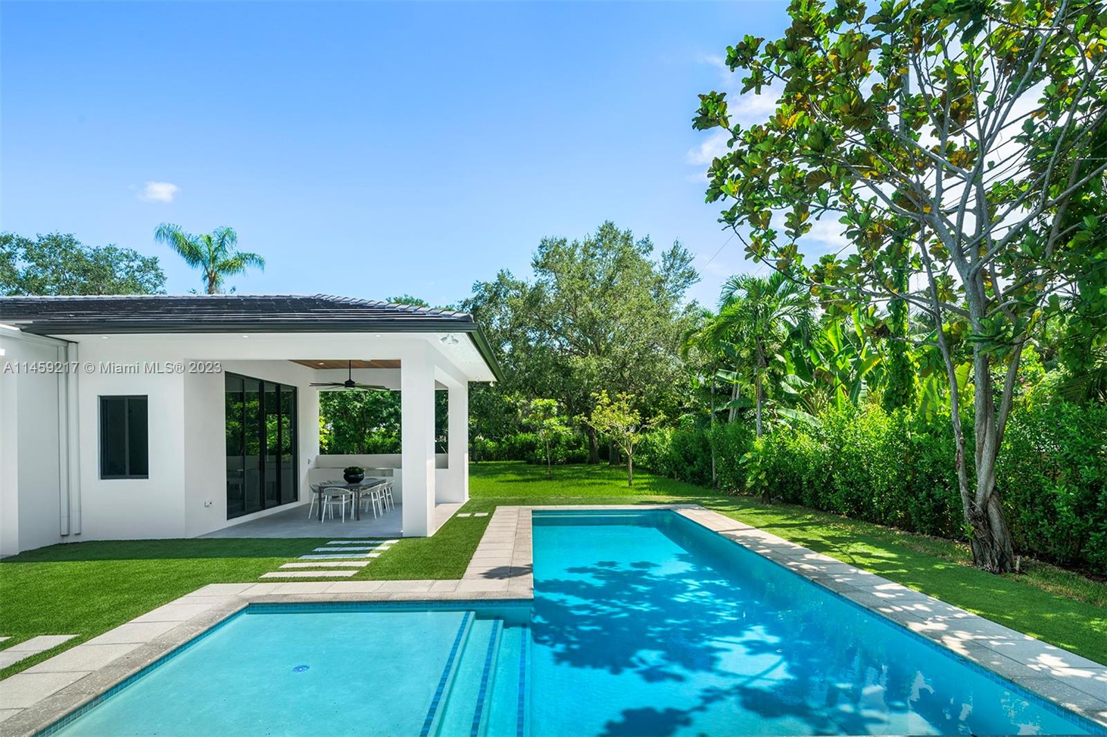 PINE TREE ESTATES 1ST ADD - Residential