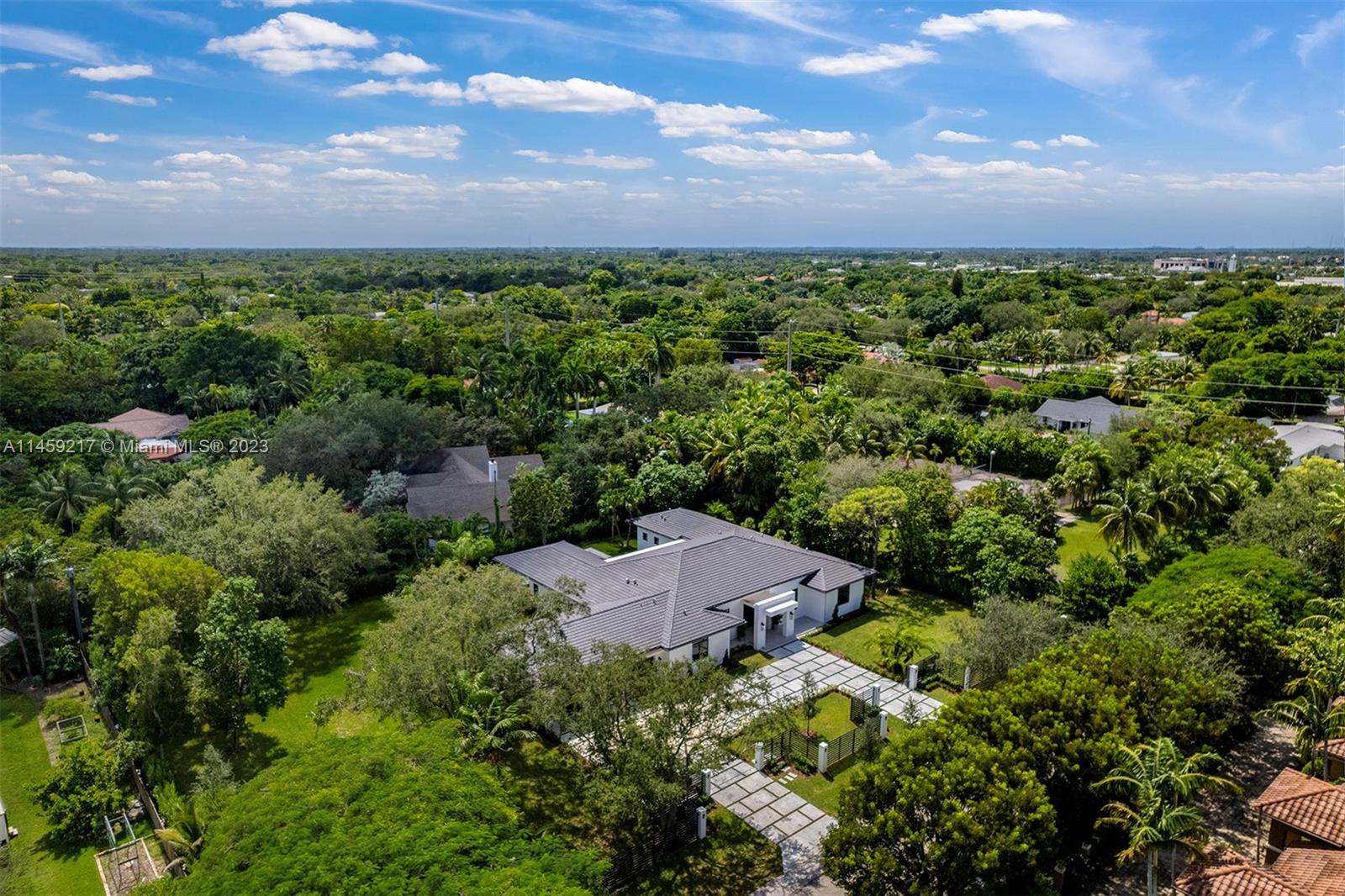 PINE TREE ESTATES 1ST ADD - Residential