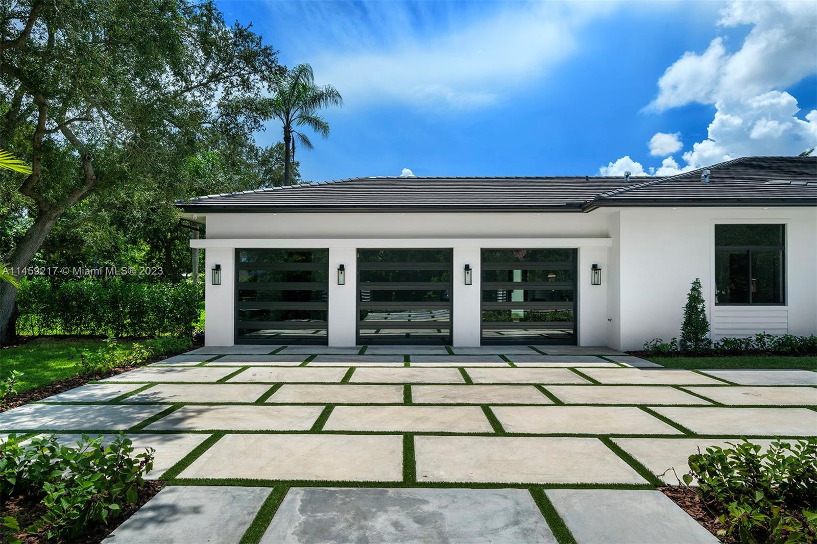 PINE TREE ESTATES 1ST ADD - Residential