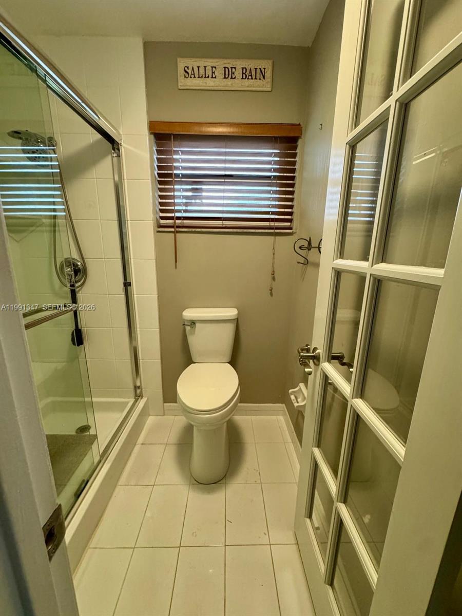 INTERNATIONAL GARDENS SEC - Residential