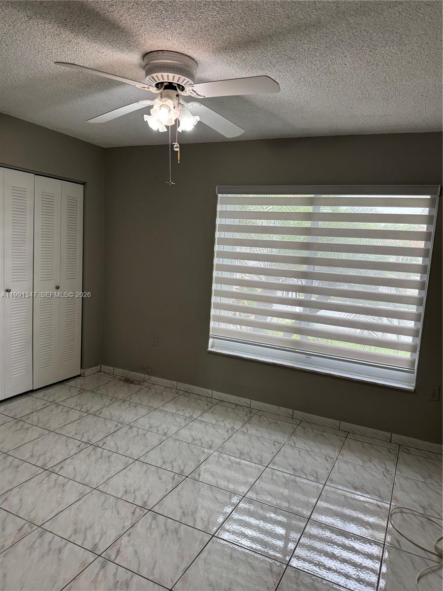 INTERNATIONAL GARDENS SEC - Residential