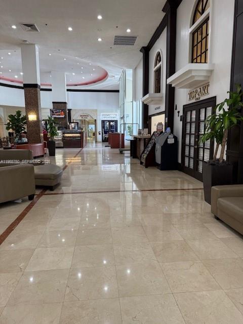 The Aventura Beach Club - Residential