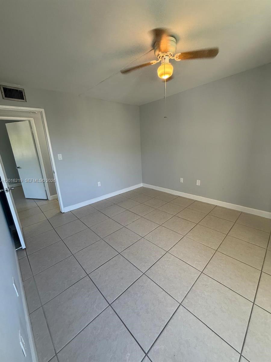 INDIAN LK VILLAGE PHASE 1 - Residential Lease