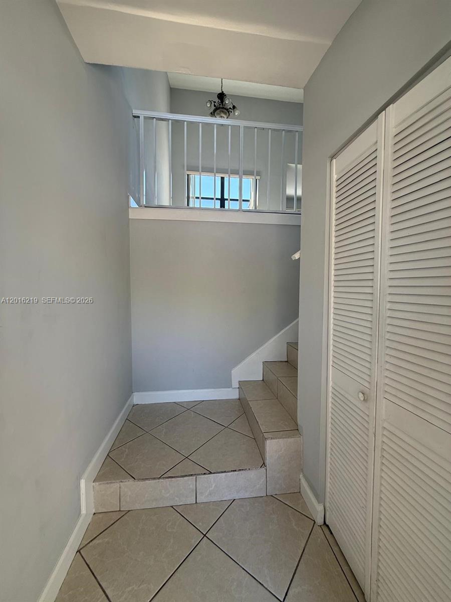 INDIAN LK VILLAGE PHASE 1 - Residential Lease