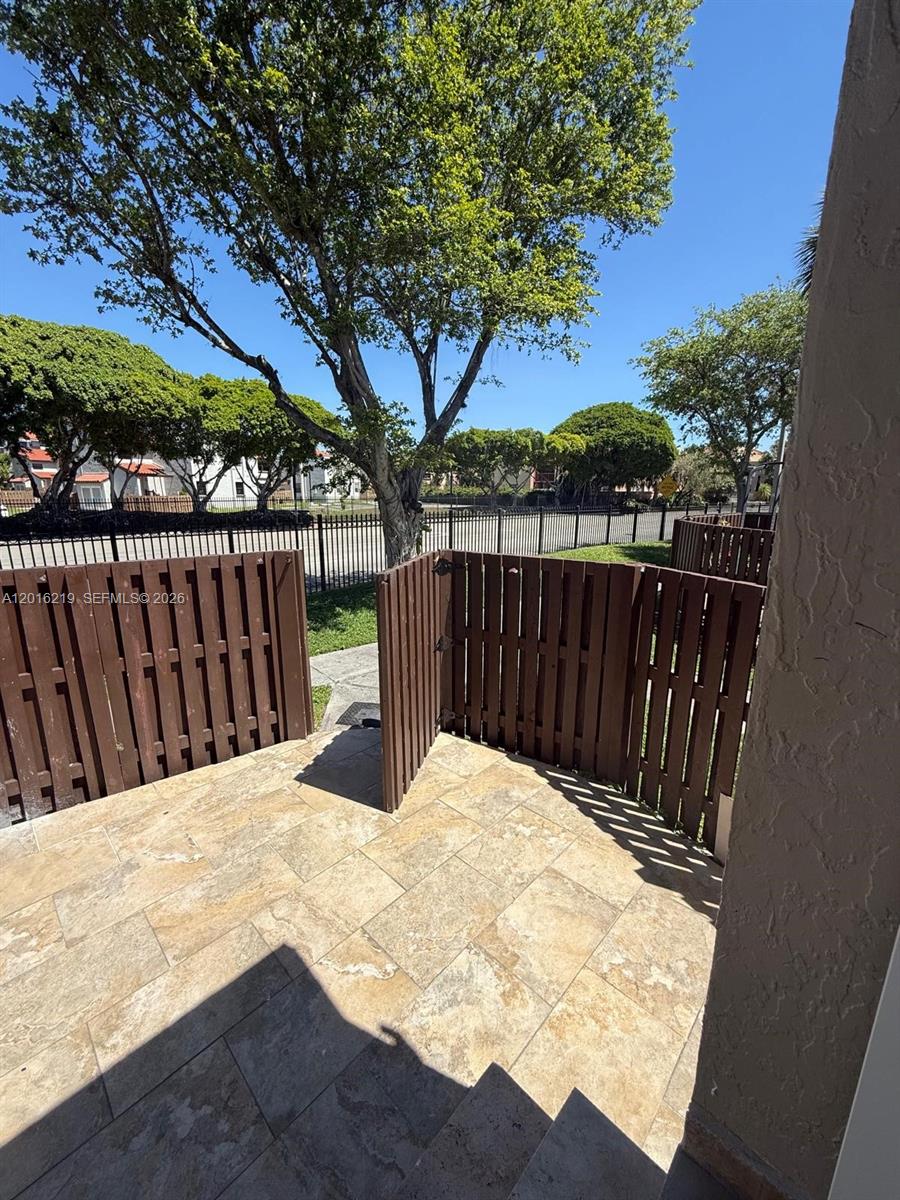 INDIAN LK VILLAGE PHASE 1 - Residential Lease