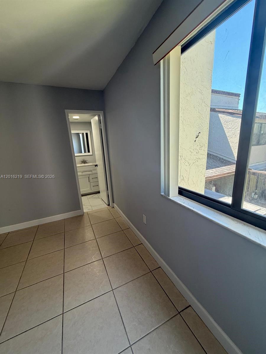 INDIAN LK VILLAGE PHASE 1 - Residential Lease