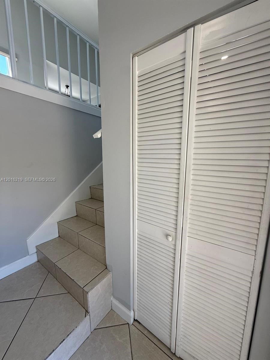 INDIAN LK VILLAGE PHASE 1 - Residential Lease