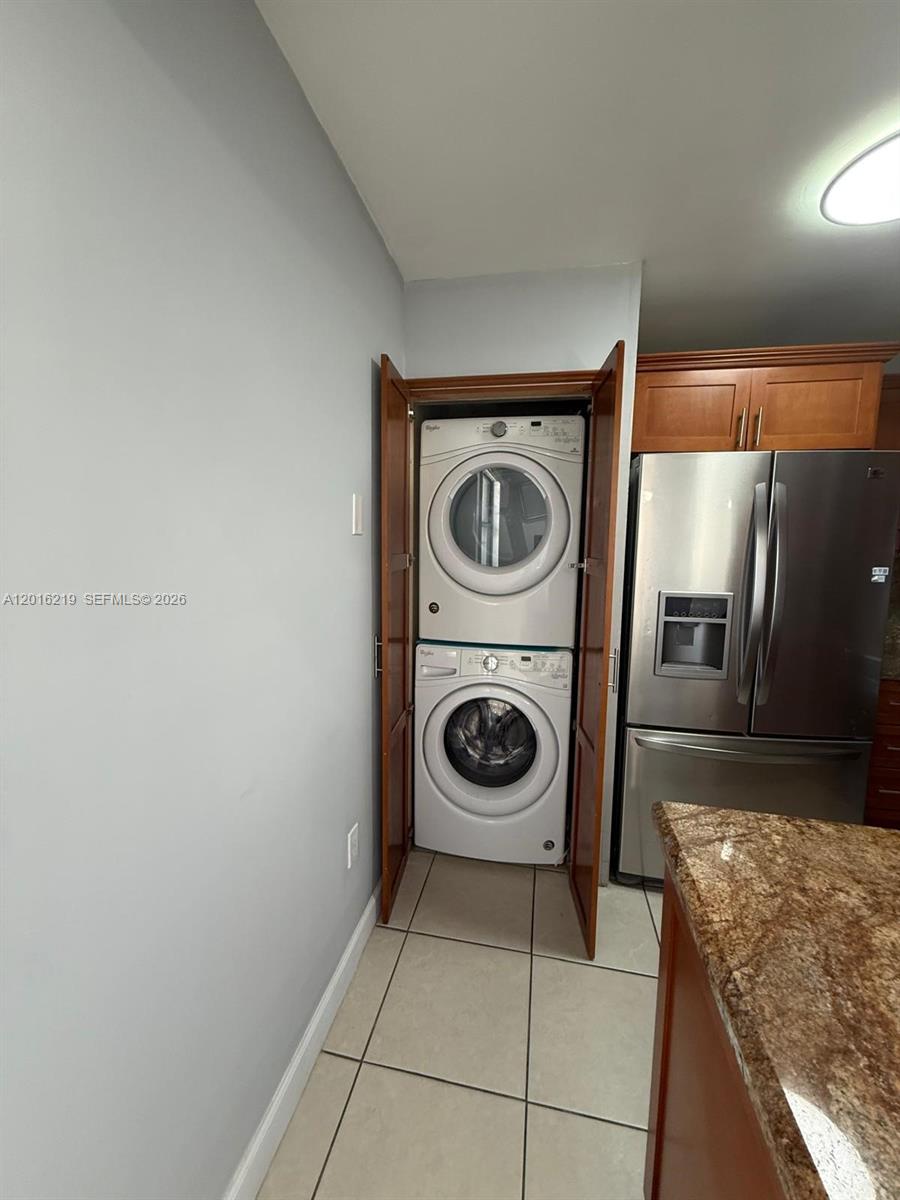 INDIAN LK VILLAGE PHASE 1 - Residential Lease
