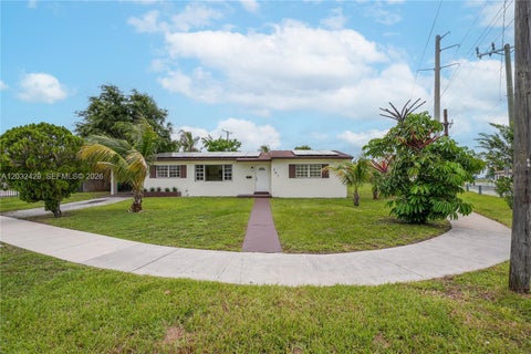 Tiny photo for 701 NW 176th Ter, Miami Gardens, FL 33169 (MLS # A12032429)