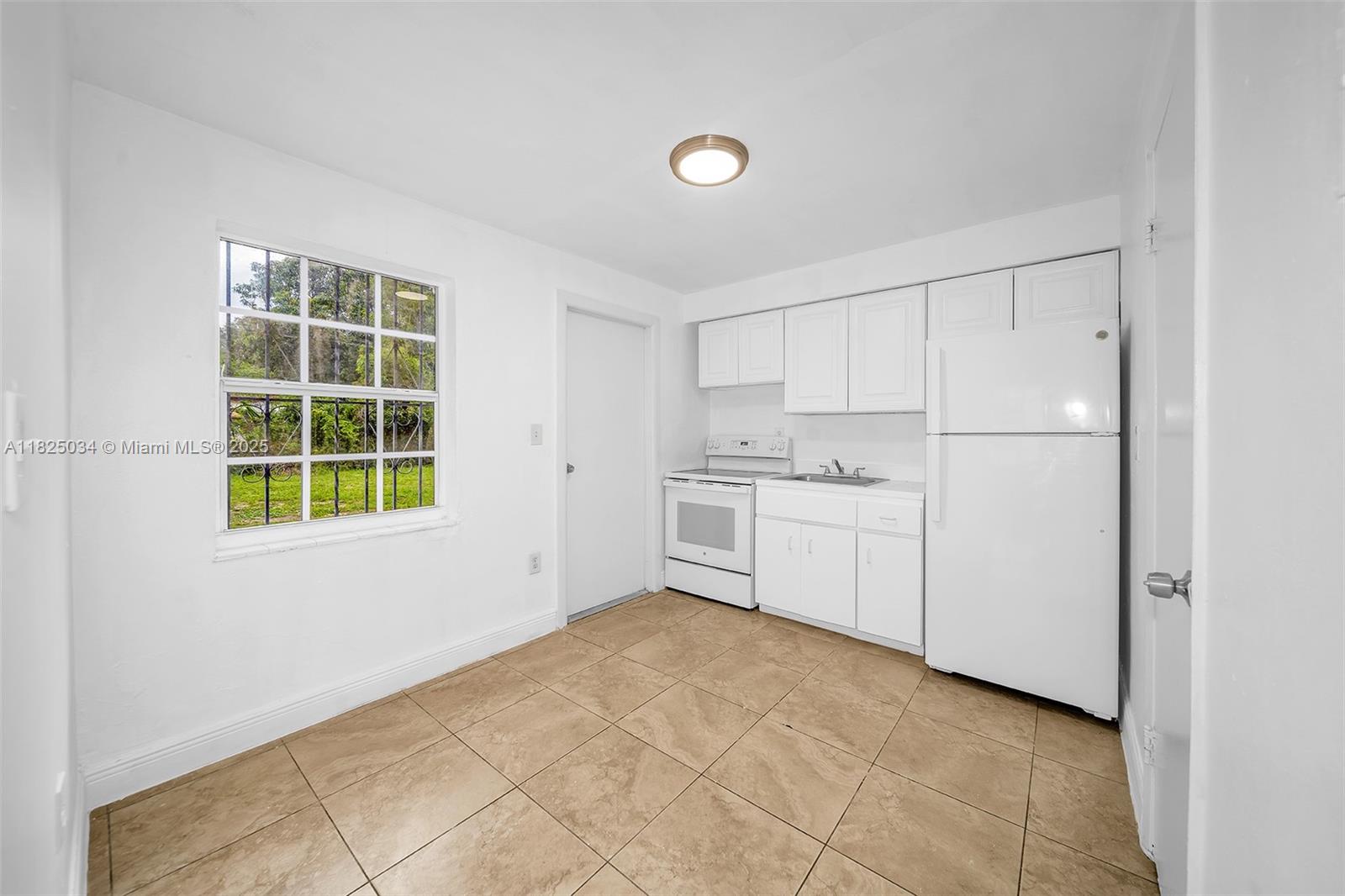 2125 NW 91st Street 2127