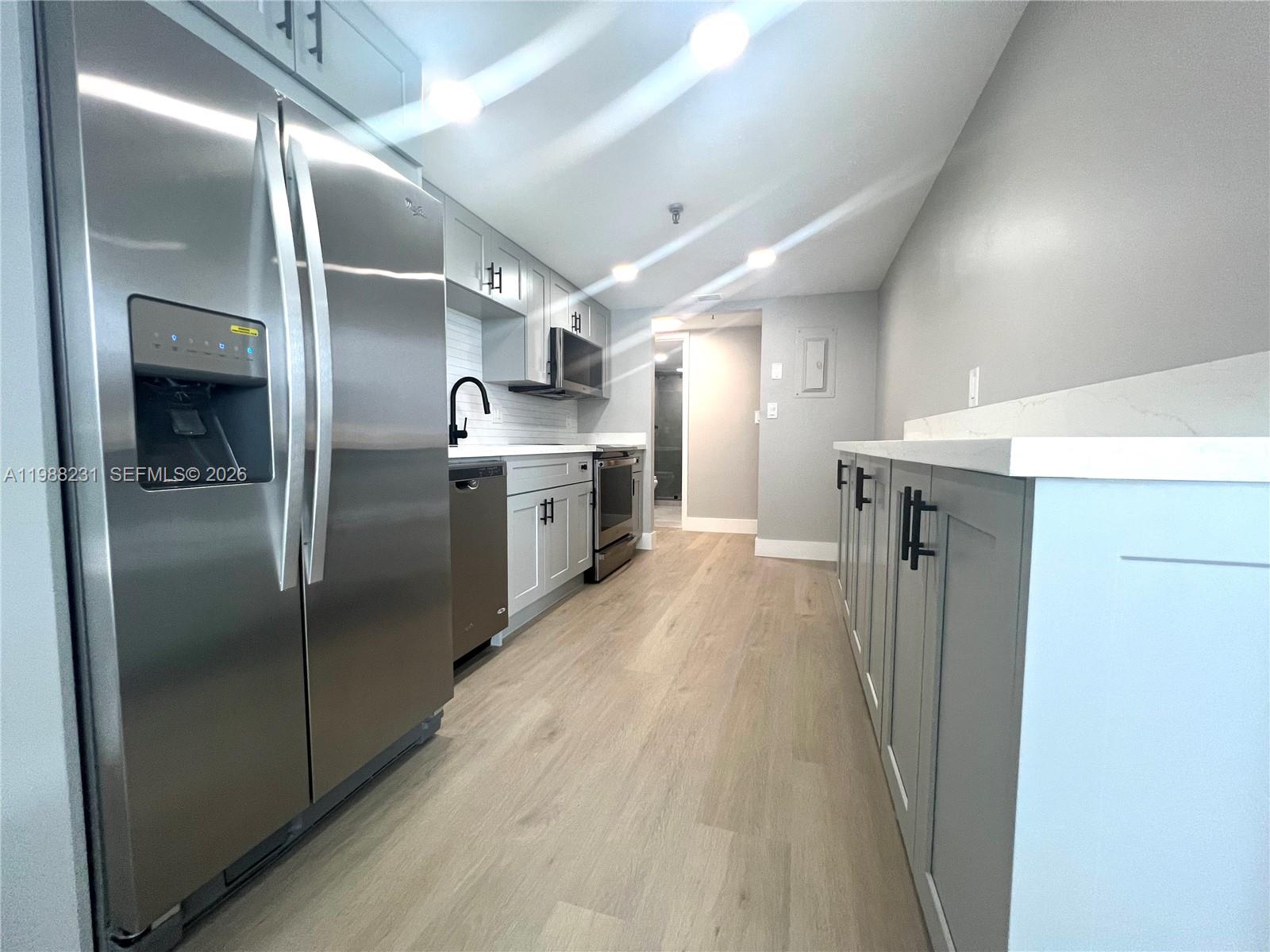 THE RIVIERA CONDO - Residential Lease