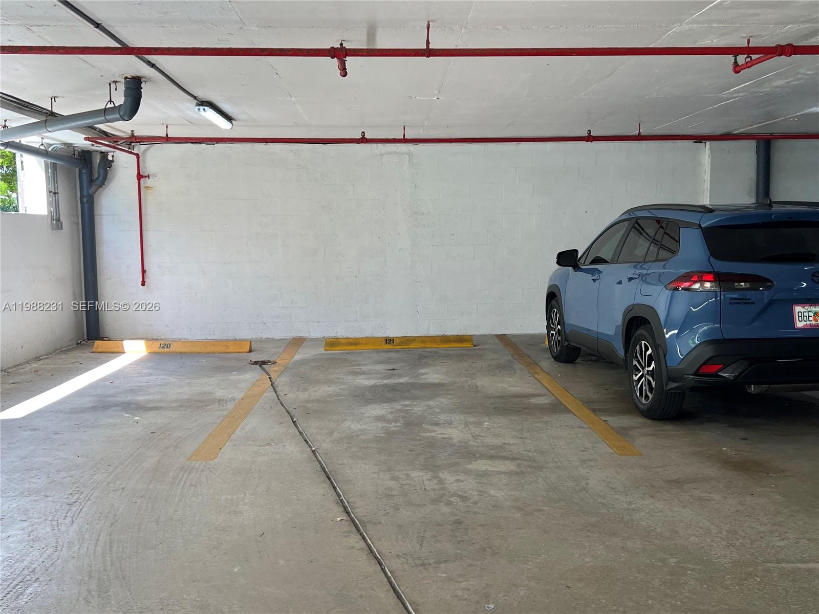 THE RIVIERA CONDO - Residential Lease