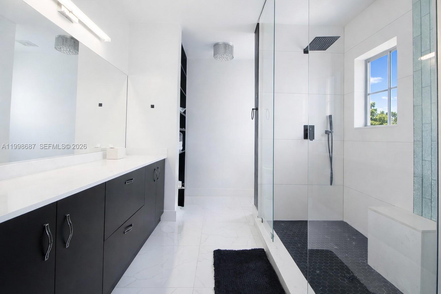 KAYLA S PLACE - Residential