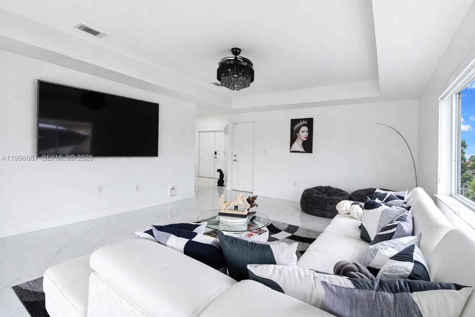 KAYLA S PLACE - Residential