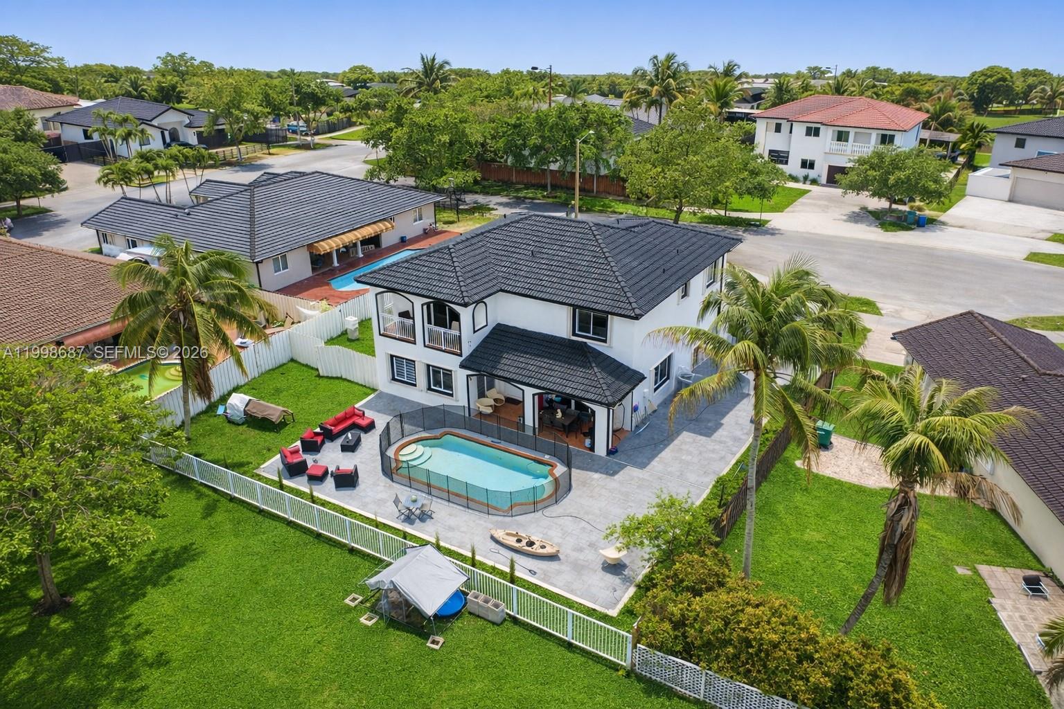 KAYLA S PLACE - Residential