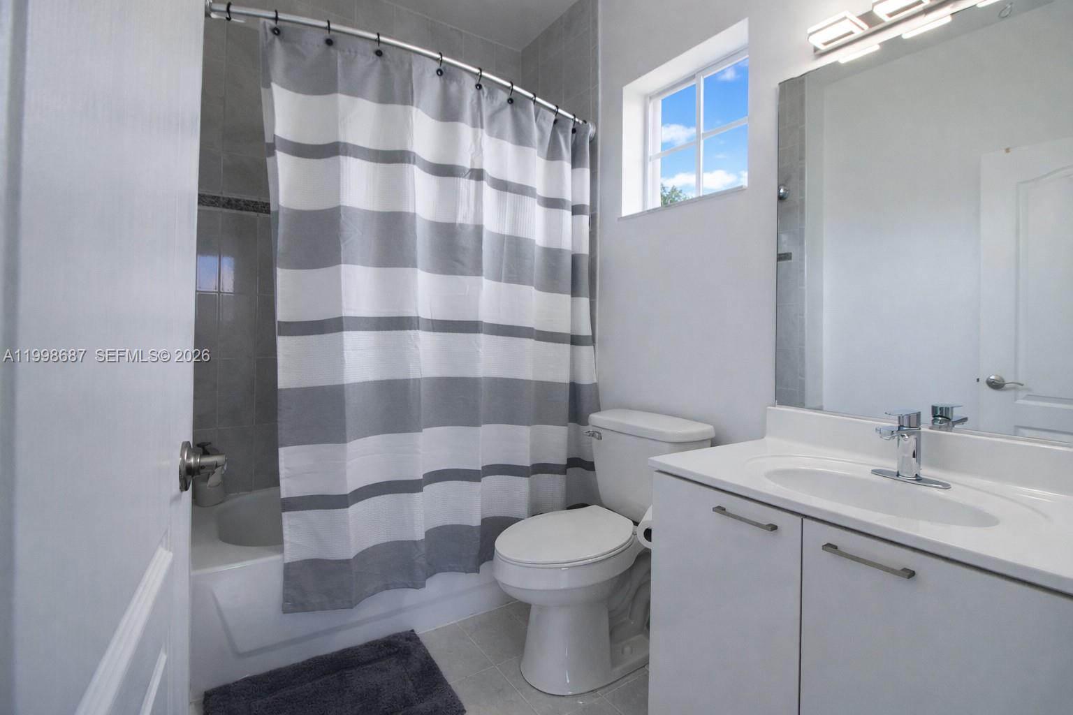 KAYLA S PLACE - Residential