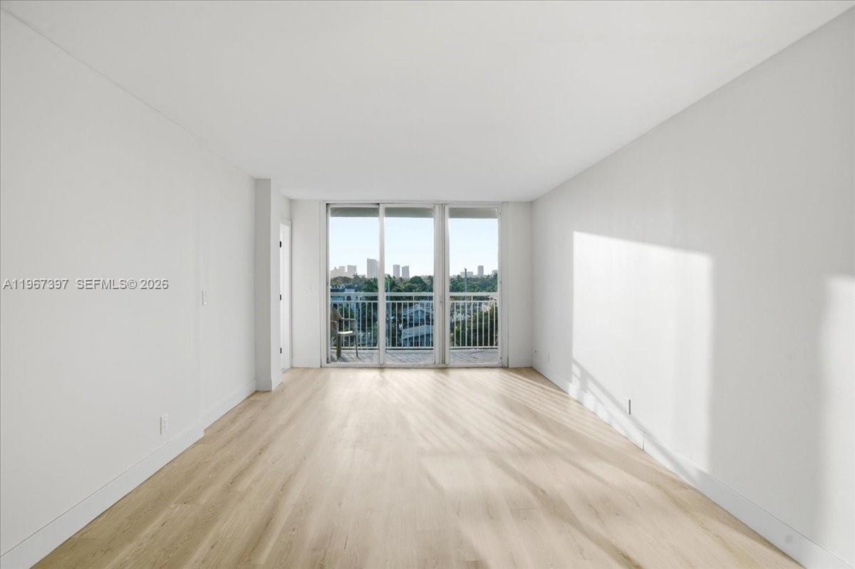 155 Isle Of Venice Dr 701