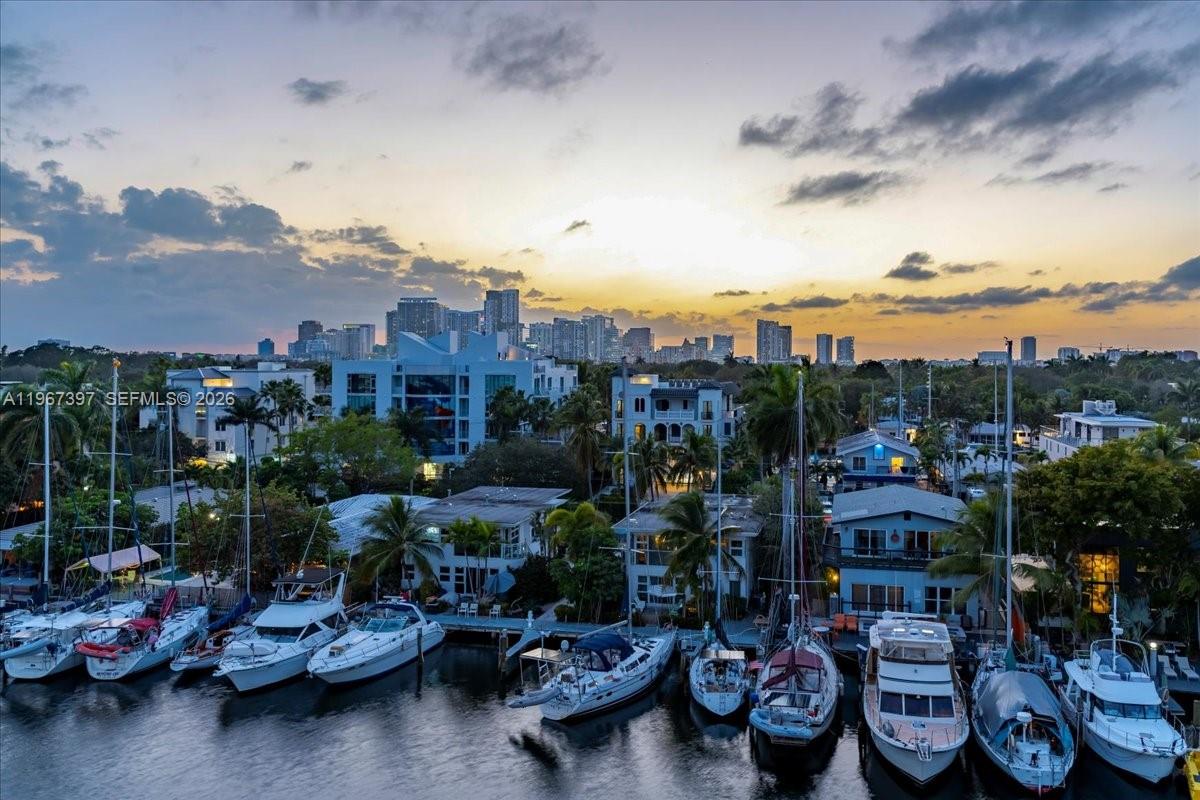 155 Isle Of Venice Dr 701