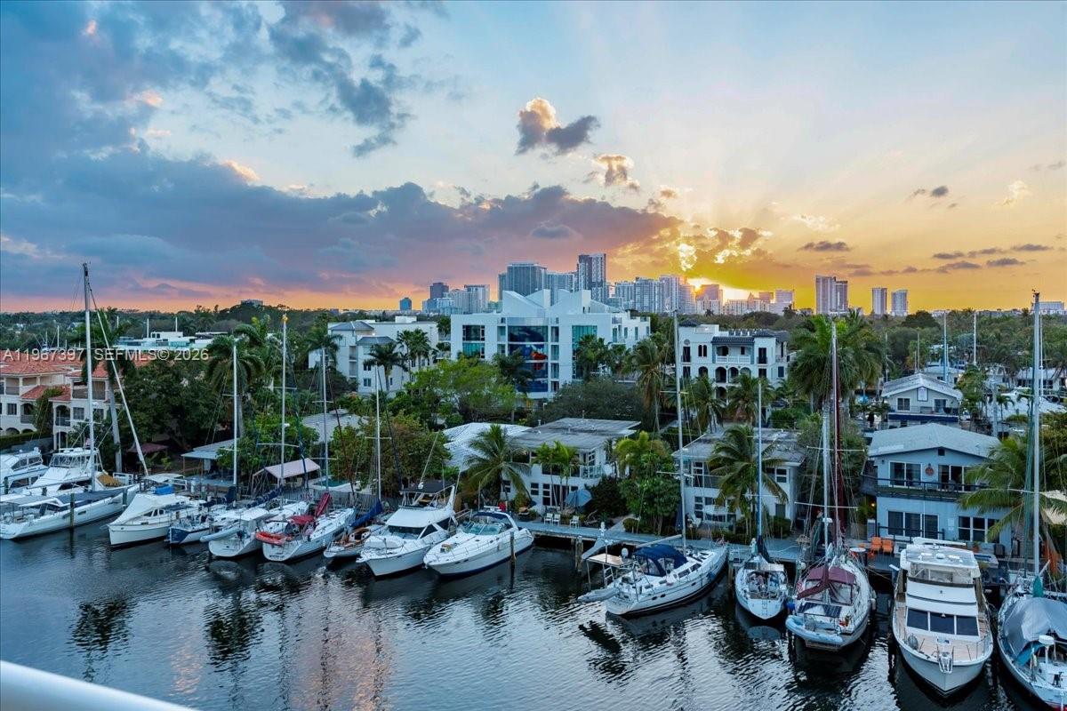 155 Isle Of Venice Dr 701