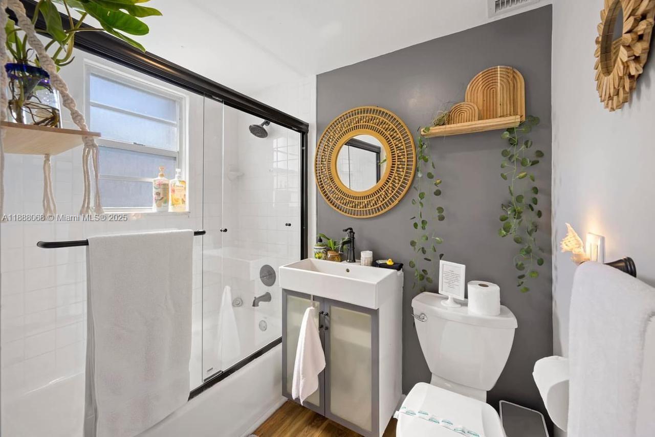 CHATEAU GARDENS CONDO - Residential Lease