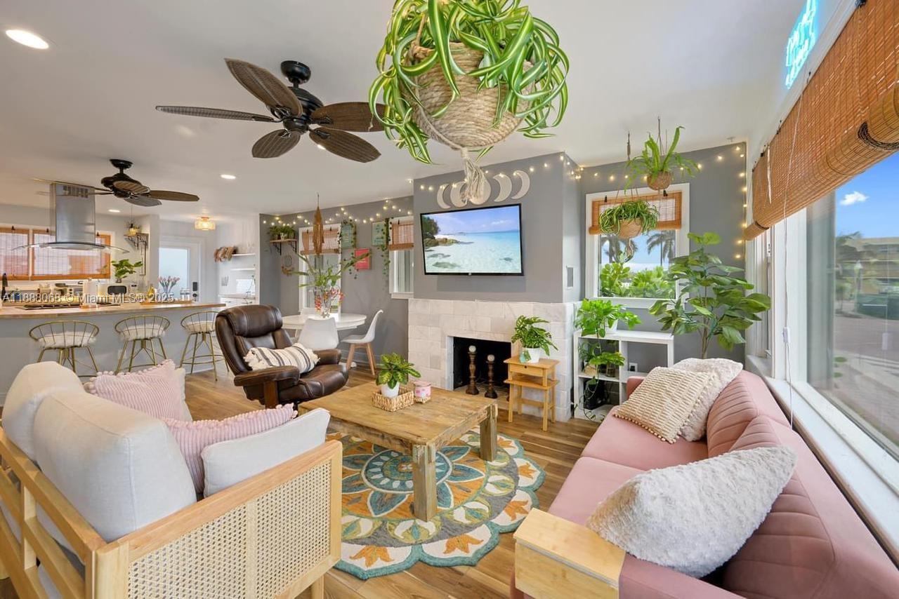 CHATEAU GARDENS CONDO - Residential Lease