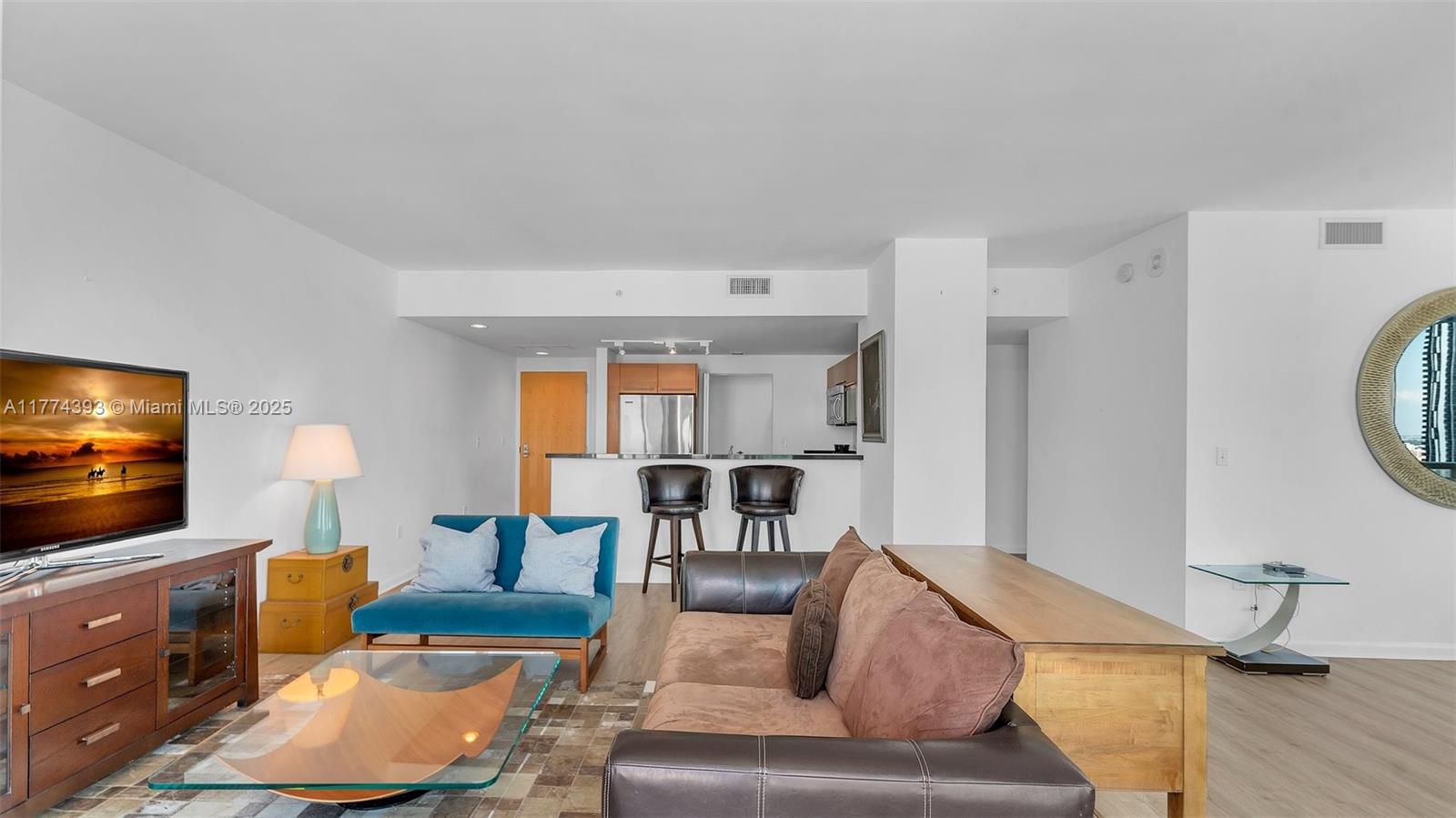 VIZCAYNE SOUTH CONDO - Residential Lease