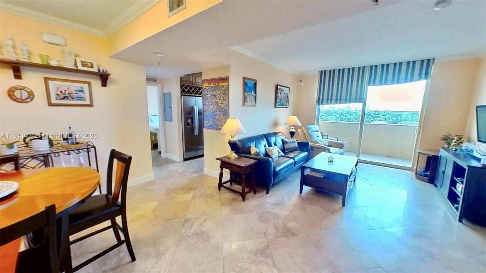 CATALONIA CONDO - Residential