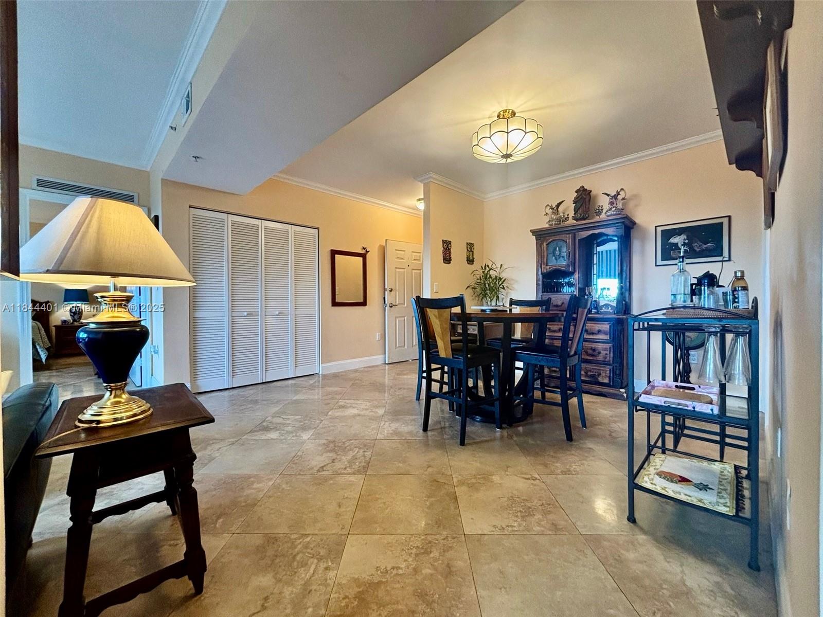 CATALONIA CONDO - Residential