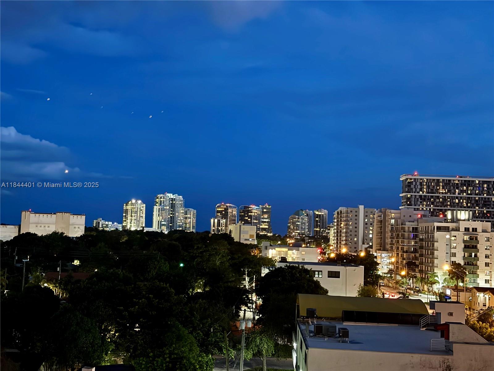 CATALONIA CONDO - Residential