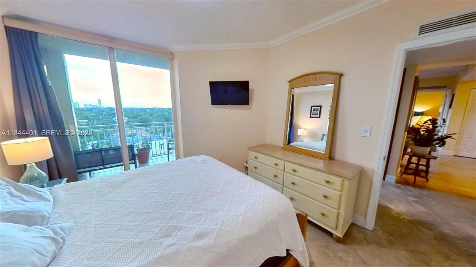 CATALONIA CONDO - Residential