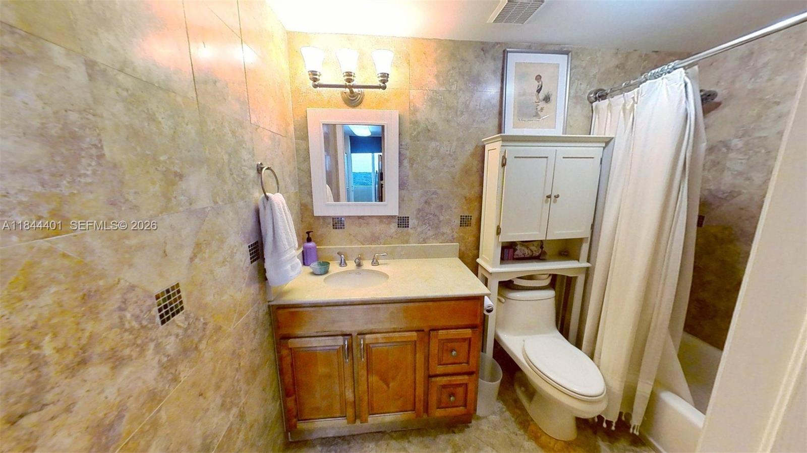 CATALONIA CONDO - Residential