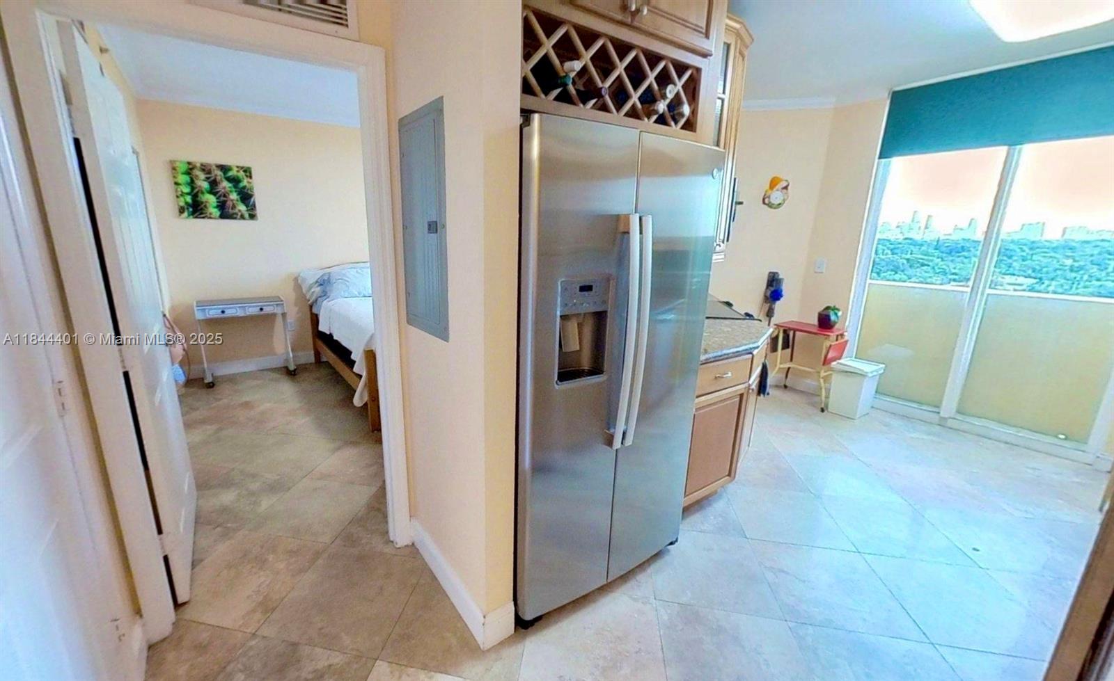 CATALONIA CONDO - Residential