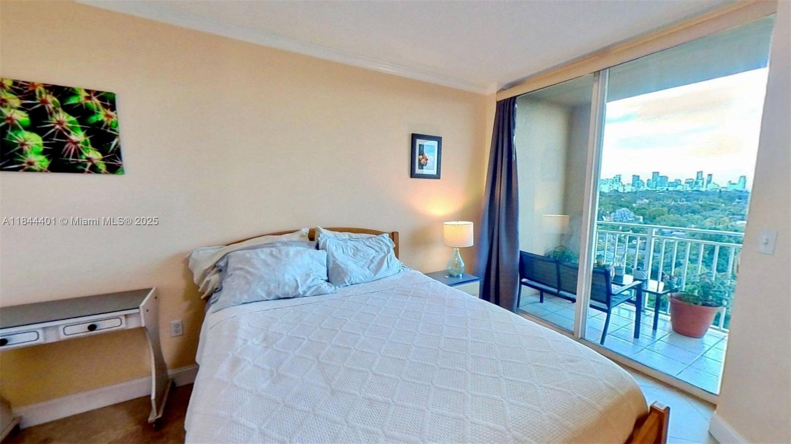 CATALONIA CONDO - Residential