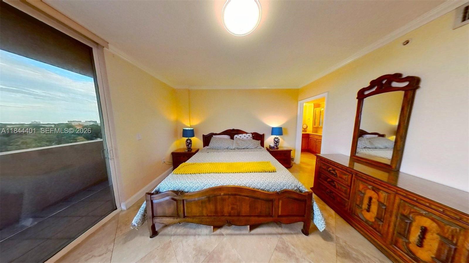 CATALONIA CONDO - Residential