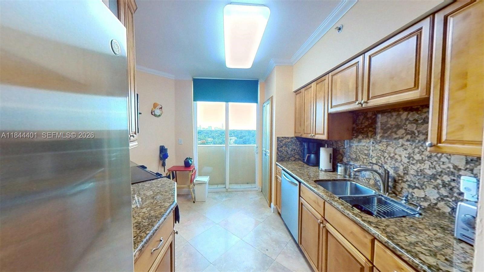 CATALONIA CONDO - Residential