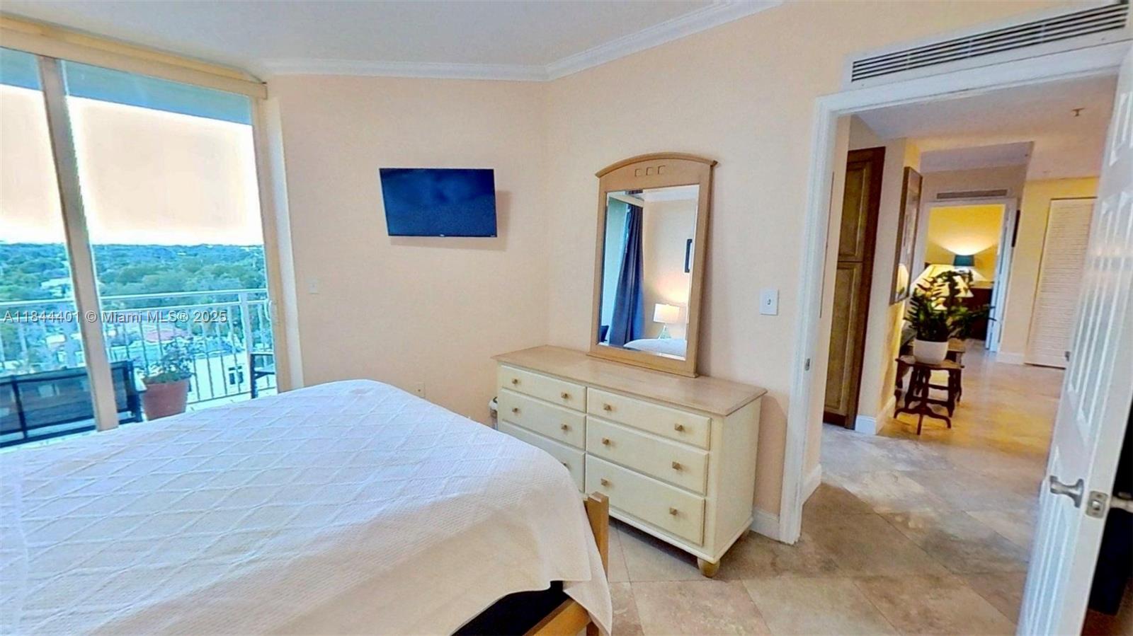 CATALONIA CONDO - Residential