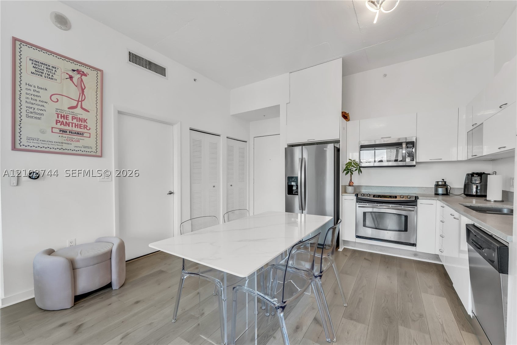 133 NE 2nd Ave 917