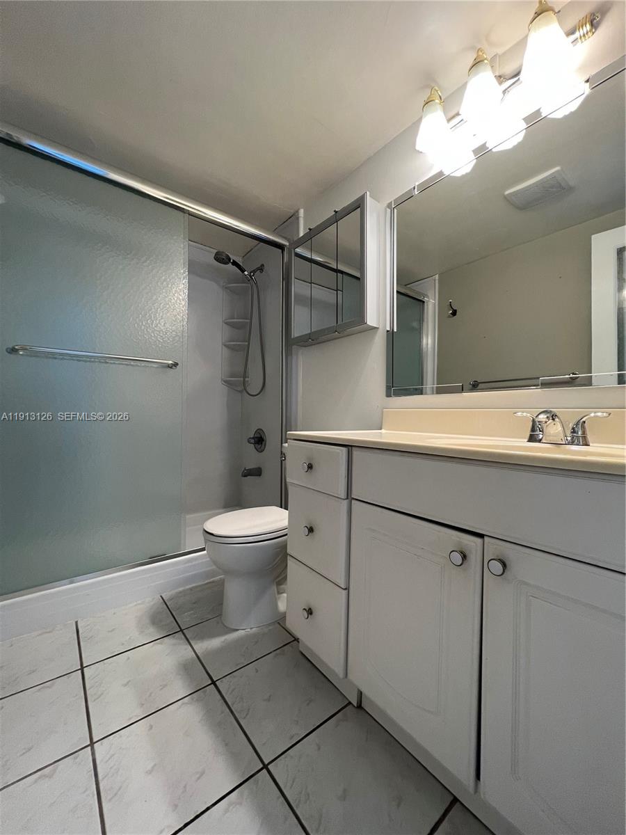 KENNEDY HOUSE CONDO - Residential