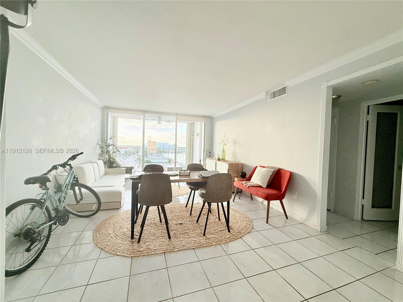 KENNEDY HOUSE CONDO - Residential