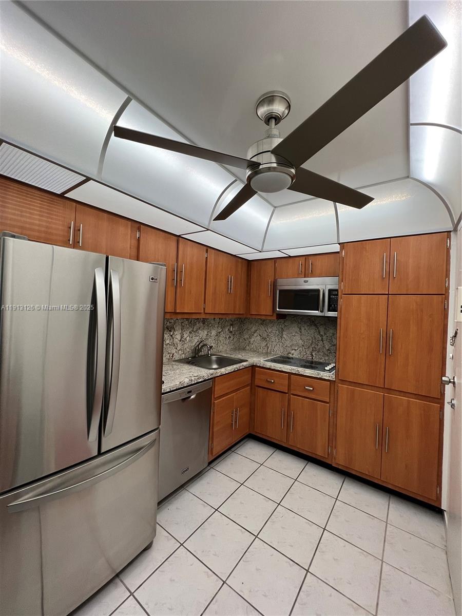 KENNEDY HOUSE CONDO - Residential